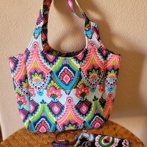 Buckhead Betties Tote Bag Purse With Matching Coin Purse Pretty Pattern